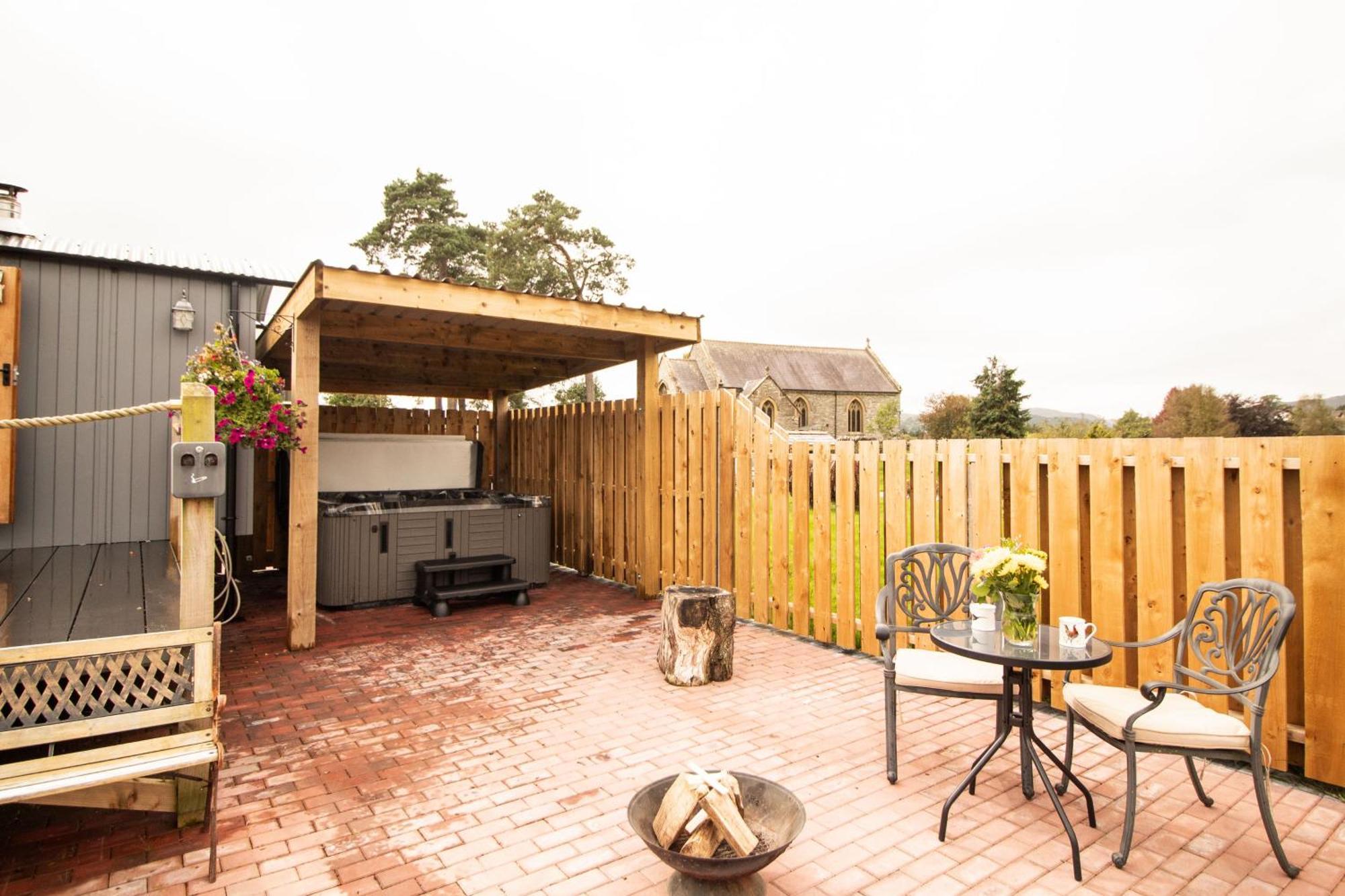 Rose Villa Rhayader Bagian luar foto