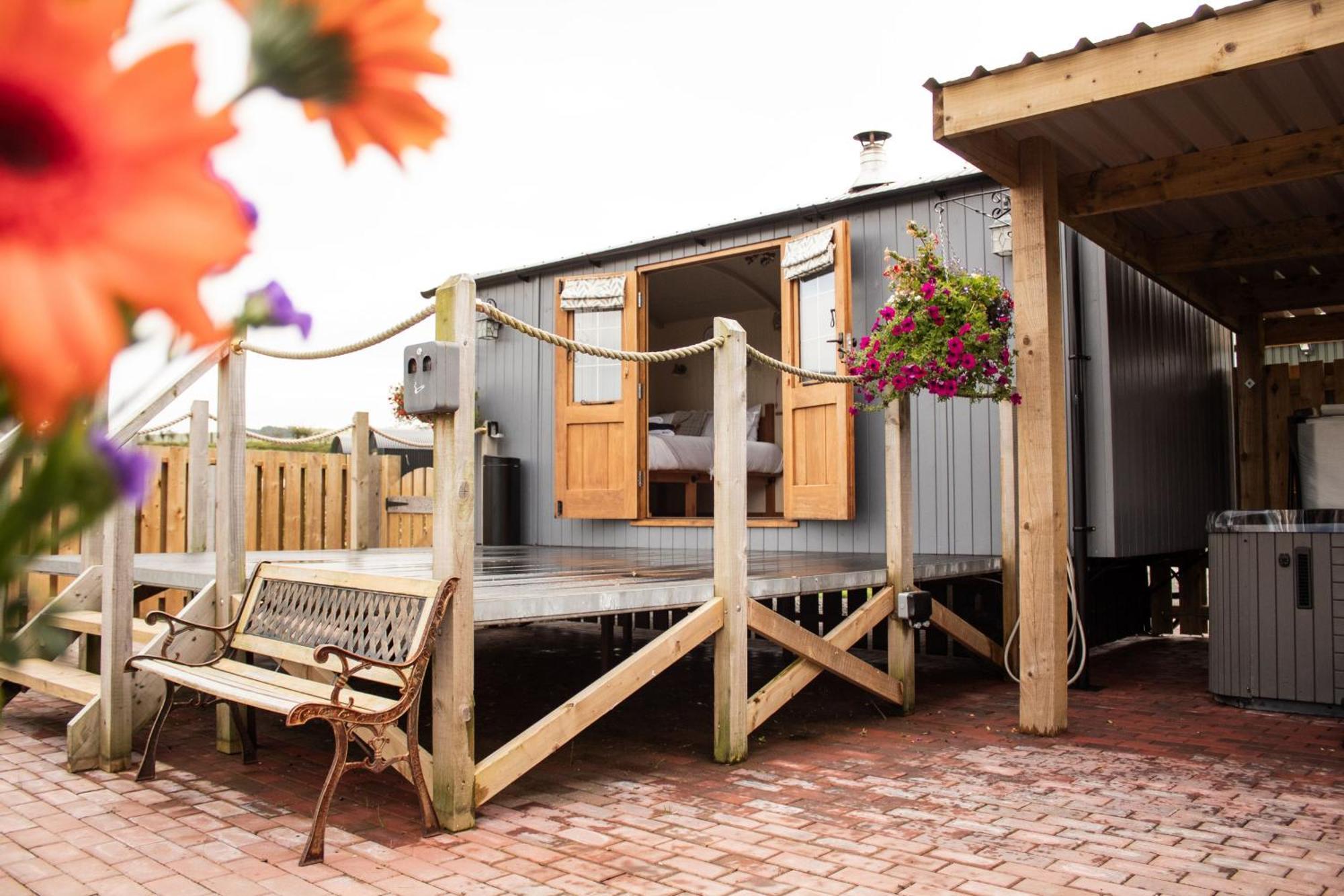 Rose Villa Rhayader Bagian luar foto